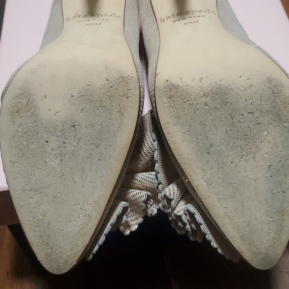 Classic pumps - Picture 7 of 7